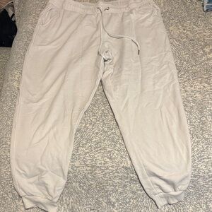Women’s White Cuffed Jogger Pants